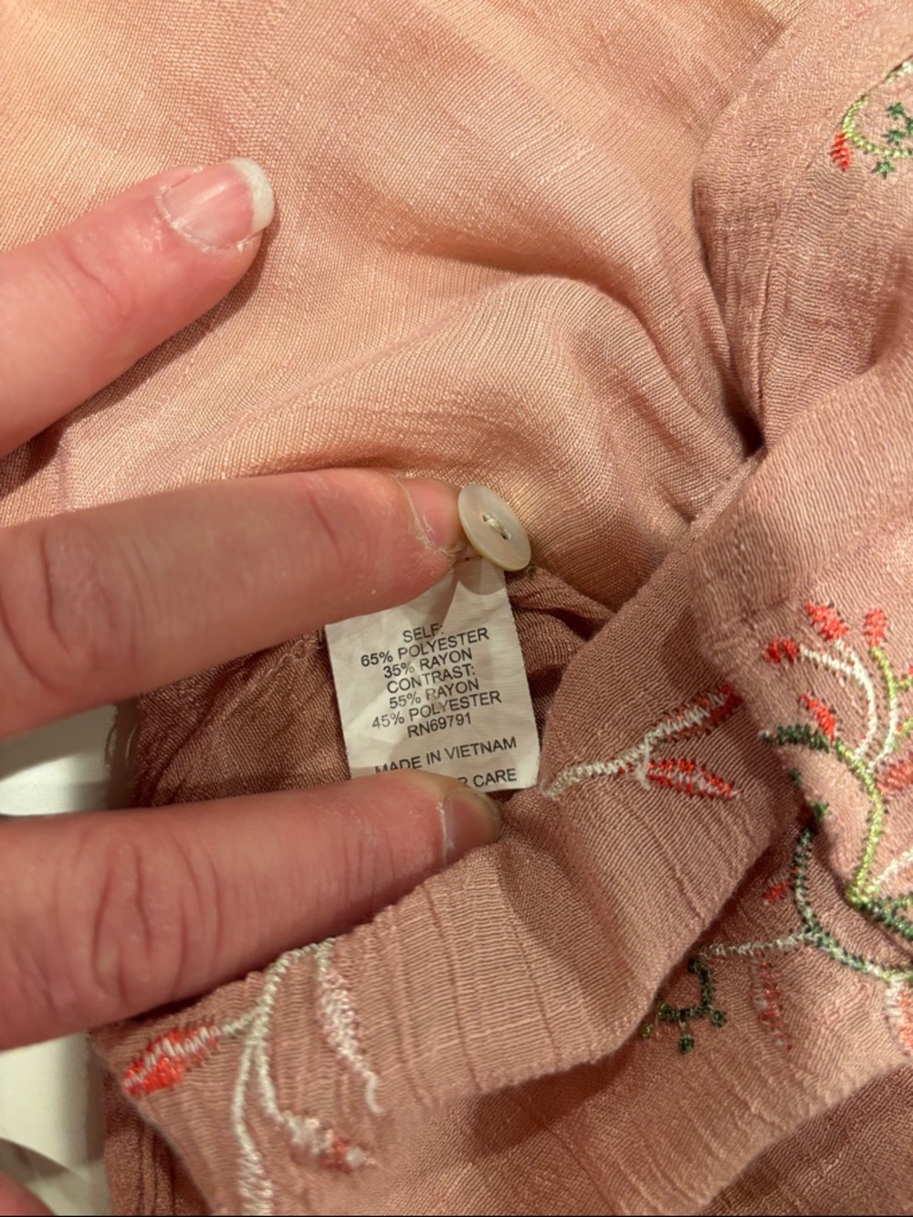 fig and flower Pink Embroidered Button-Down Blouse size 2x - Picture 4 of 7